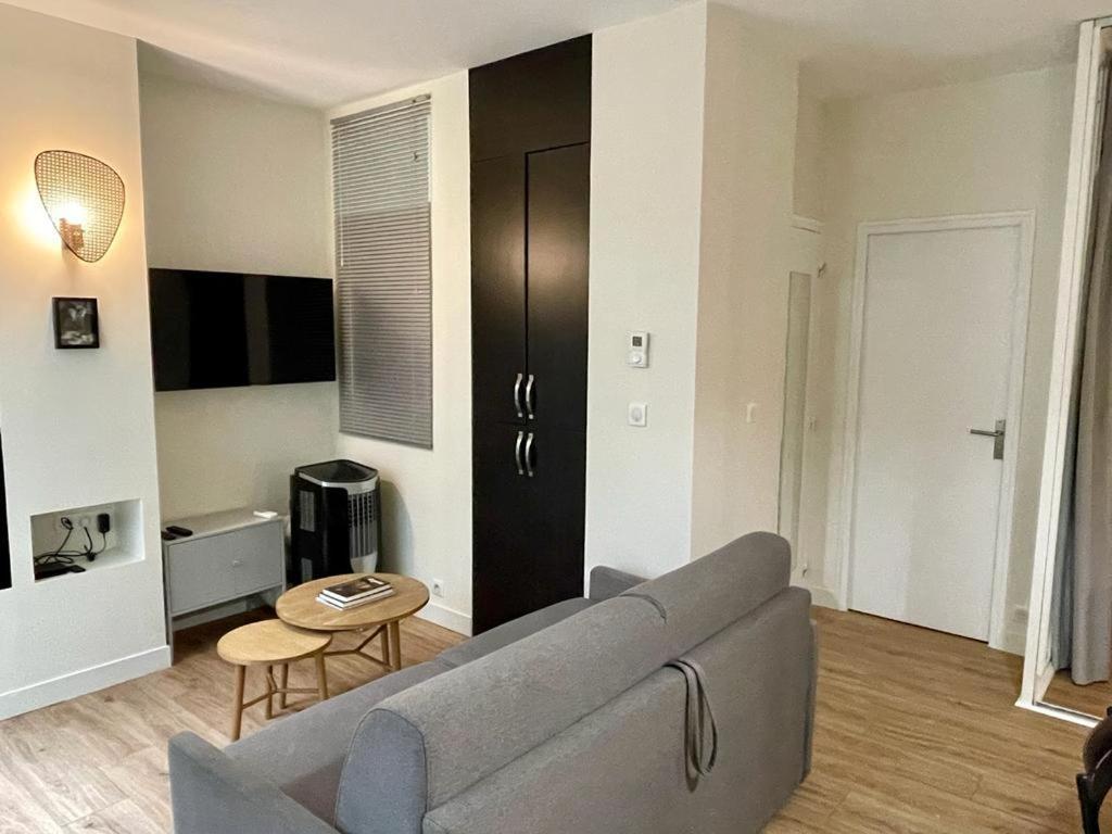 St Germain Beauvoir Chicsuites Paris Exterior photo